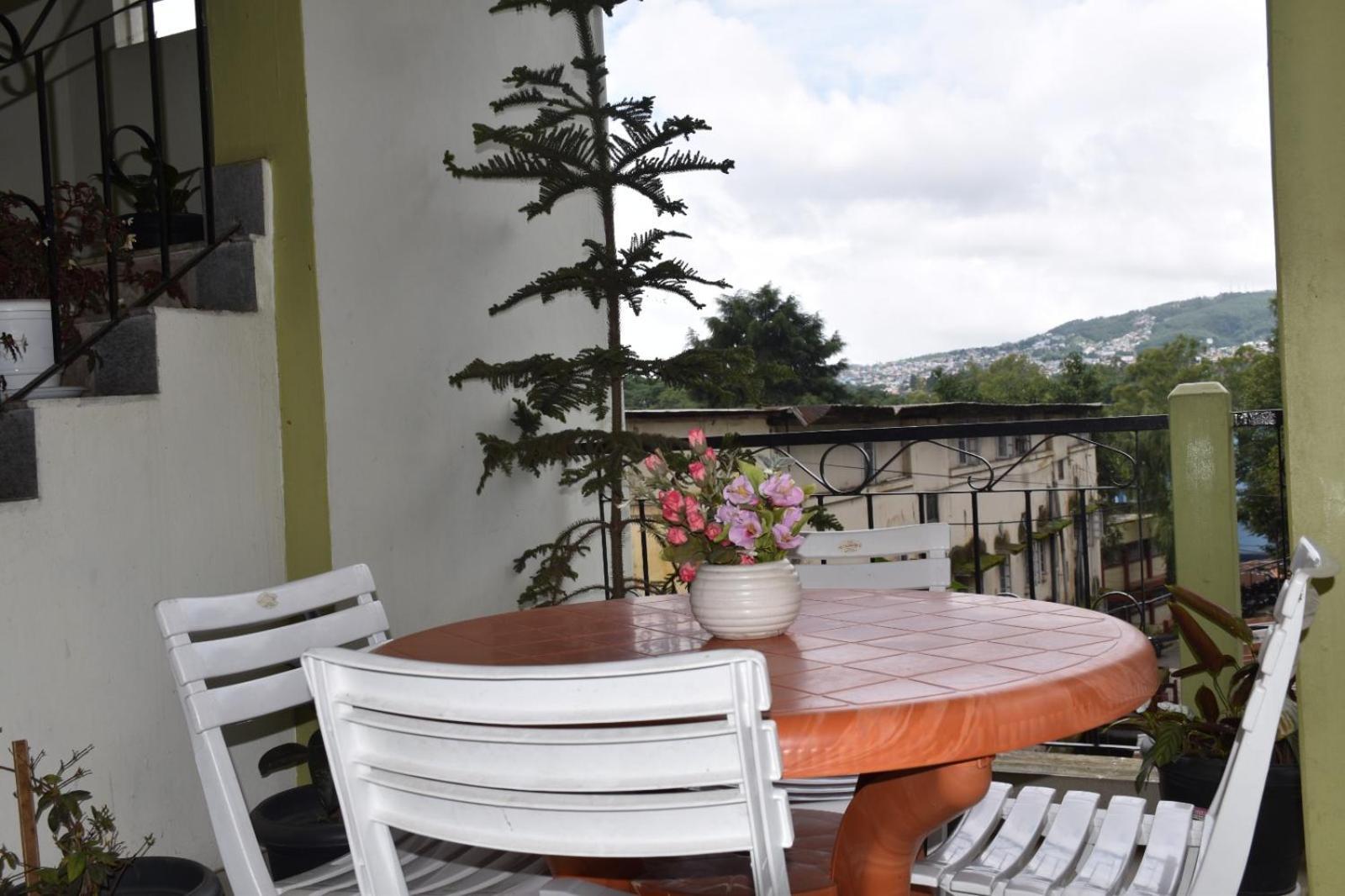 Rolyda Guest House Shillong Ngoại thất bức ảnh